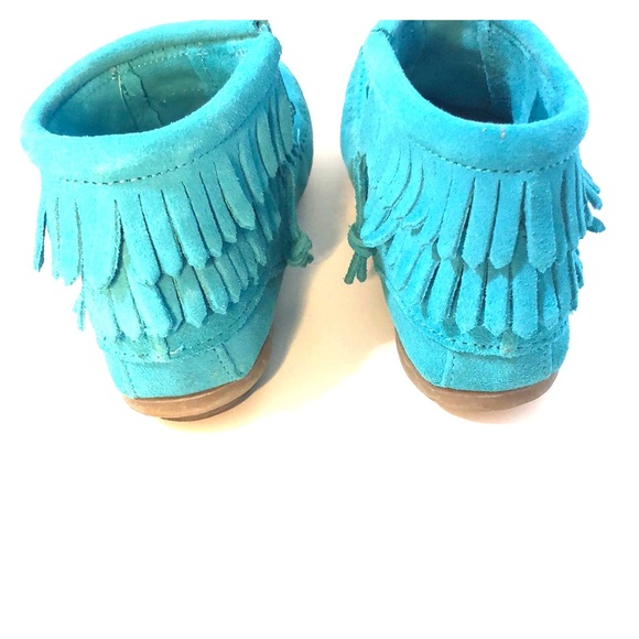 Minnetonka Double Fringe Zip Bootie - Picture 3 of 5